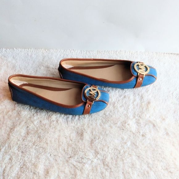 Michael Kors Fulton Washed Denim Fabric Goldtone Logo Flats Blue & Tan Size 7.5M - Picture 4 of 7